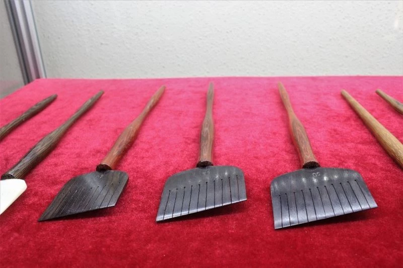 Ahşaptan kalem yapıp Hindistan’a tanesini 175 liraya satıyor
