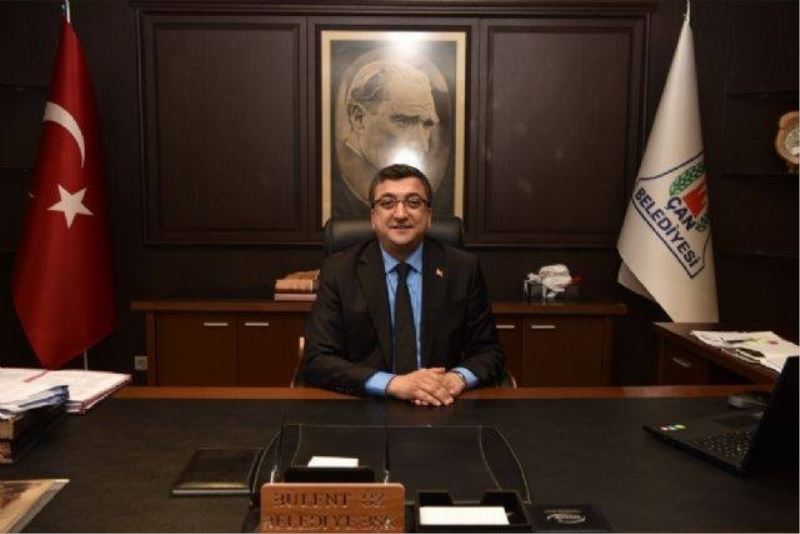 Başkan Öz’den Fransa’nın ilk Türk belediye başkanına teprik
