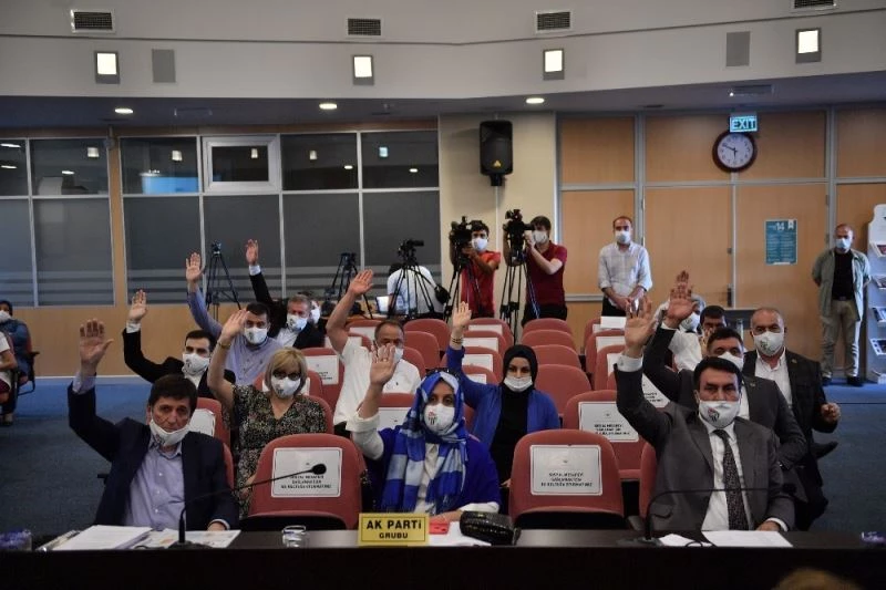 Osmangazi Belediye Başkanı Dündar: “Meclise saygısızlık yaptınız, yetkiyi kötüye kullandınız”
