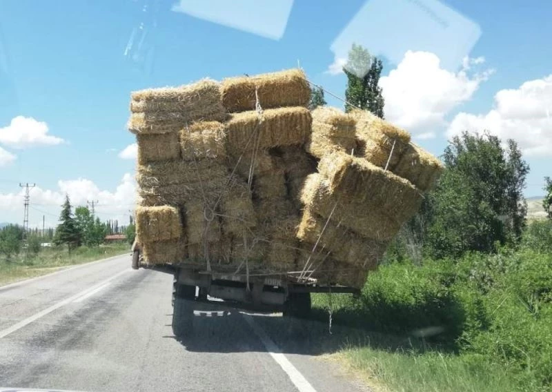 Jandarma traktörler ve biçerdöver denetimi
