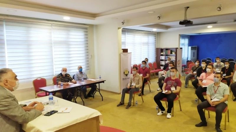 Teoriden pratiğe geçişte İhlas Vakfı gençlerin yanında olacak
