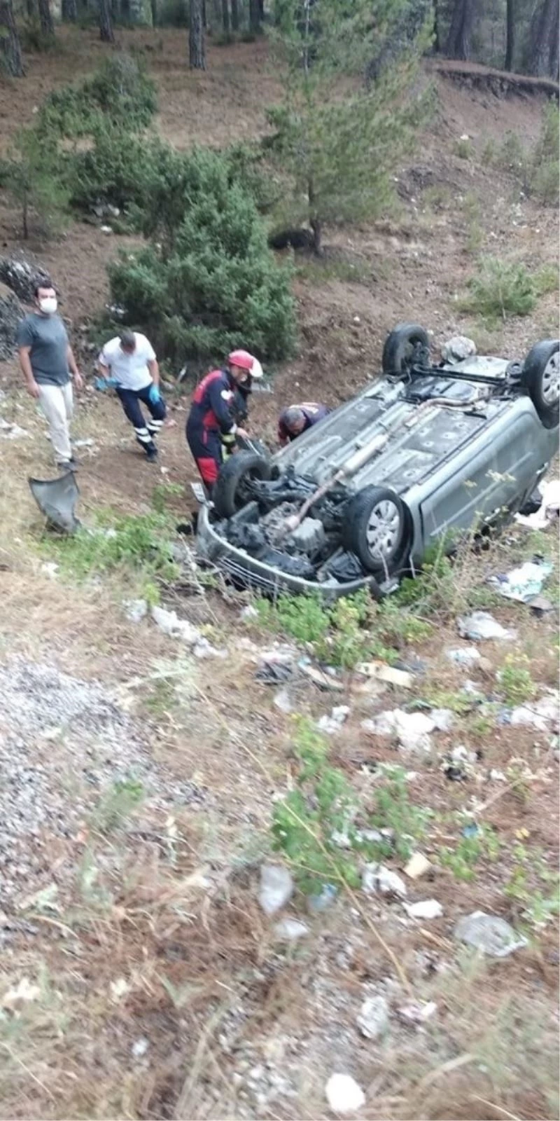 Yağmurlu hava kazaya neden oldu: 3 yaralı
