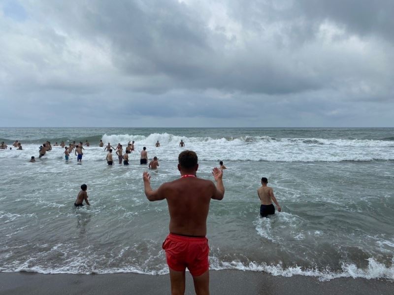 Karadeniz’de boğulma vakaları gençleri gönüllü cankurtaranlığa yönlendirdi
