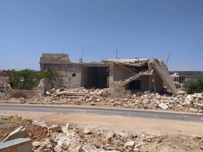 Esad rejimi İdlib kırsalını vurdu: 7 yaralı
