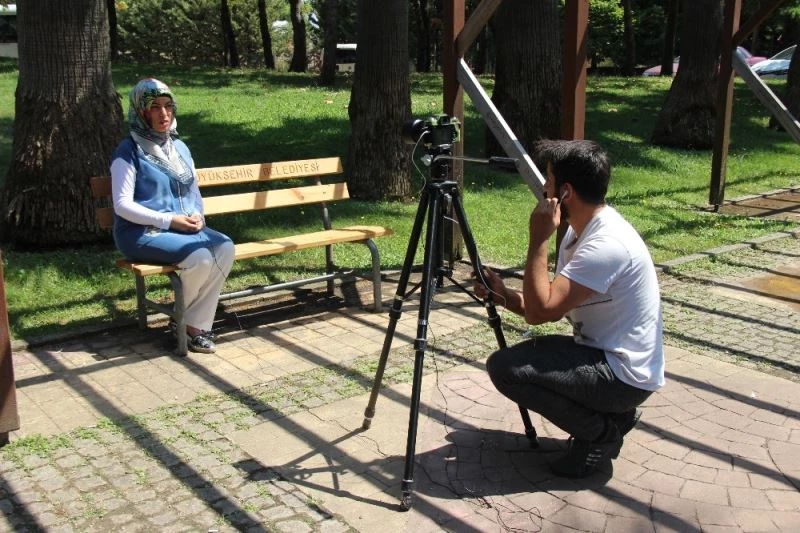 Gölcük depreminde yaşadıkları acıları 21 yıl sonra çekilen belgeselde anlattılar
