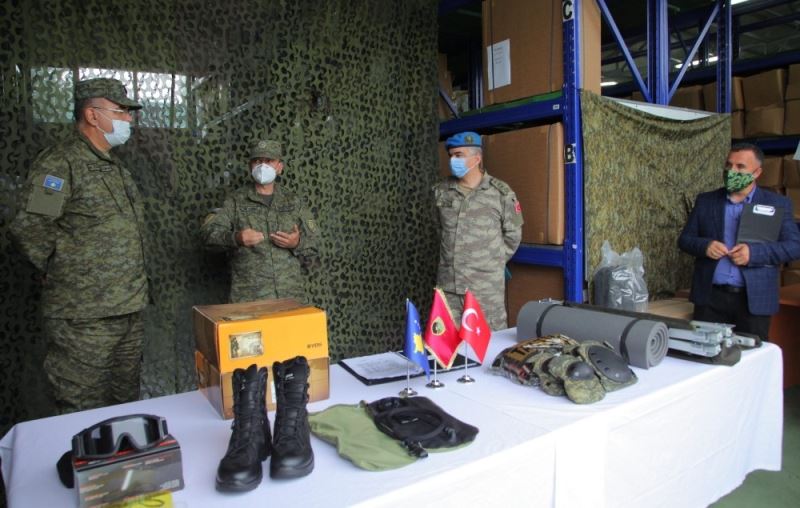 Türkiye’den Kosova ordusuna 742 bin 904 dolarlık ekipman bağışı
