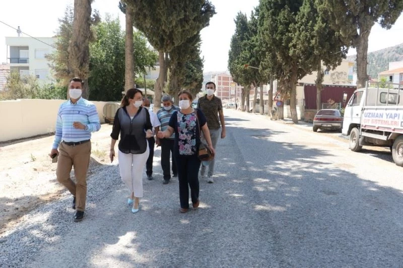 Gölmarmara Uğur Mumcu Caddesi yenilendi
