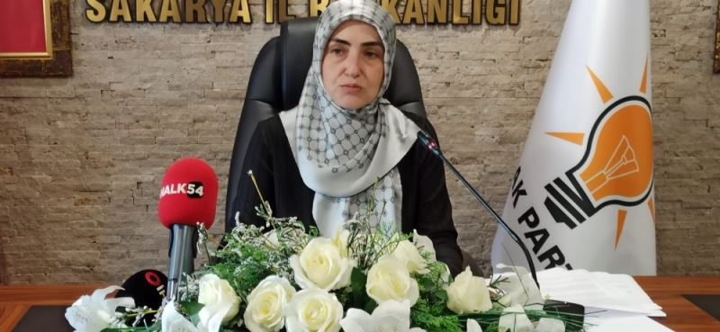 AK Partili kadınlardan 81 il, 922 ilçede Abdurrahman Dilipak hakkında suç duyurusu
