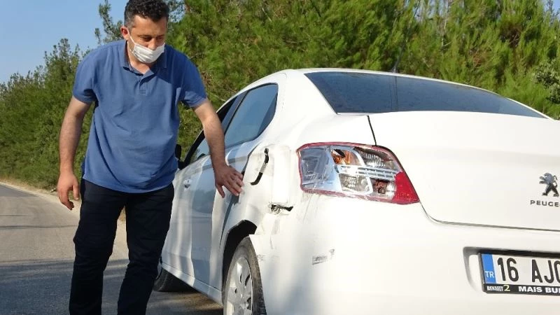 Dedektif gibi iz sürdü, arabasına çarpan aracı buldu
