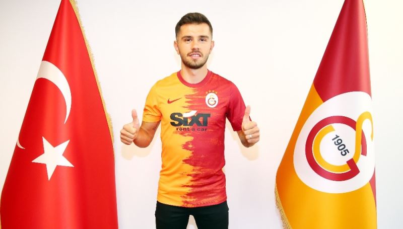 Galatasaray, Emre Kılınç ile 4 yıllık sözleşme imzaladı
