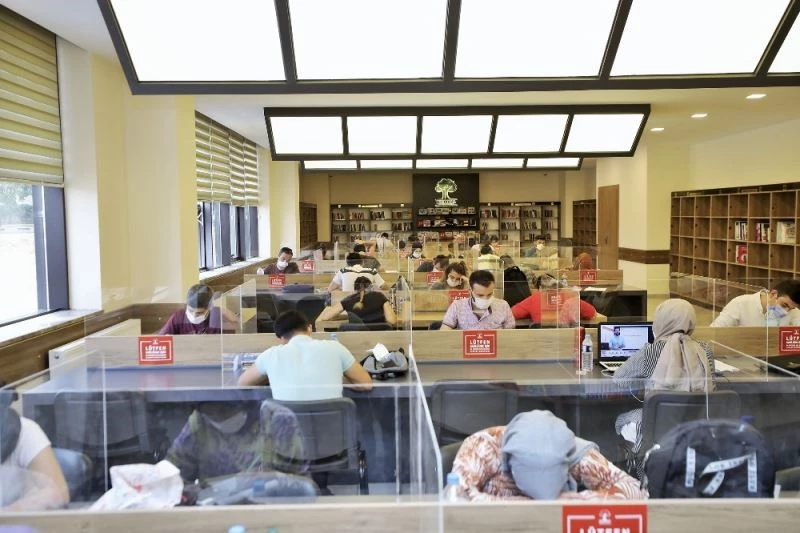 KPSS hazırlıkta gençlik kütüphanelerine yoğun ilgi
