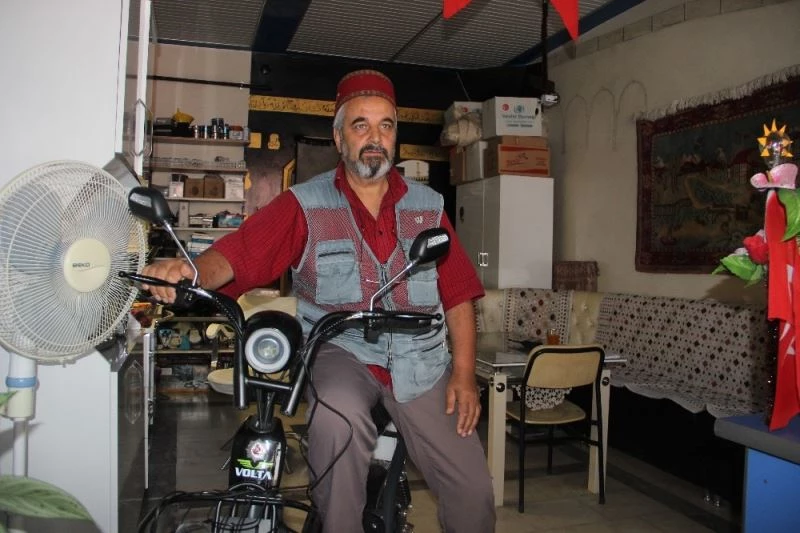 Elektrikli araçlar için kendi şarjını doldurabilen sistem geliştirdi
