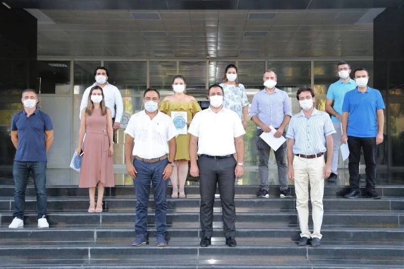 Rektör Kalan’dan hekimlere sertifika
