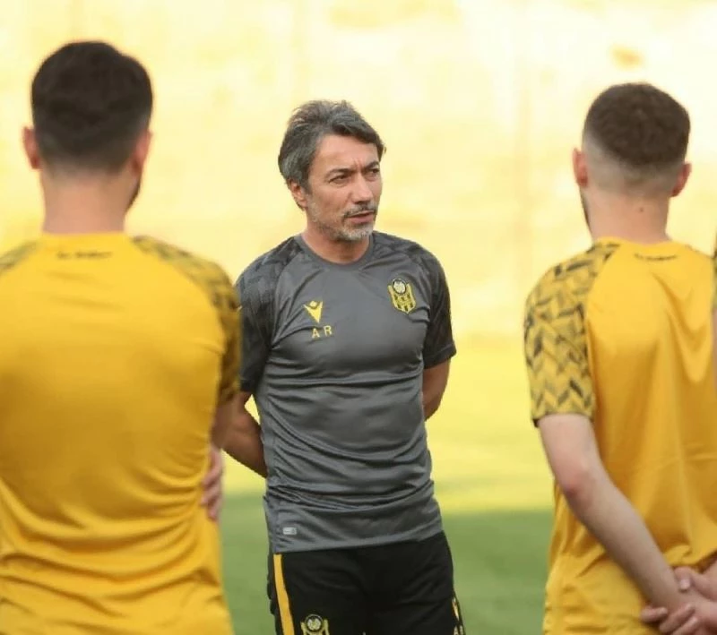 Yeni Malatyaspor’da teknik adam arayışları sürüyor
