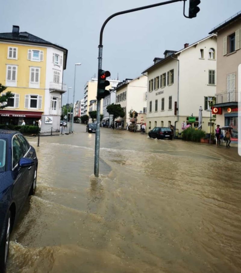 Almanya’da çöl sıcaklarının ardından şiddetli yağış başladı
