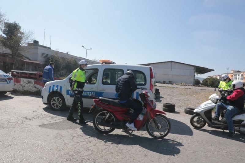 Akhisar’da denetlenen 120 motosikletten 86’sına ceza

