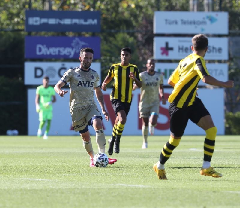 Fenerbahçe, hazırlık maçında İstanbulspor’u 4-0 mağlup etti
