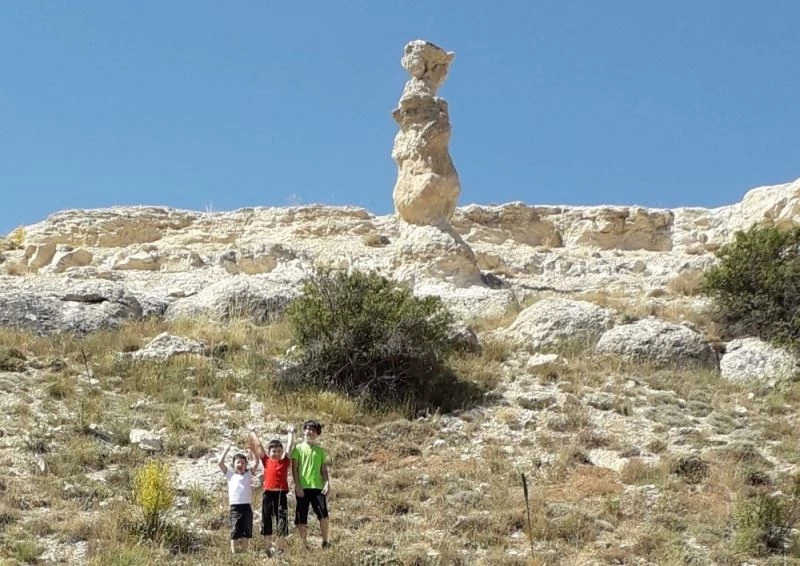 (Özel)Aşkın simgesi olan ’Kız kayası’ görenleri şaşırtıyor
