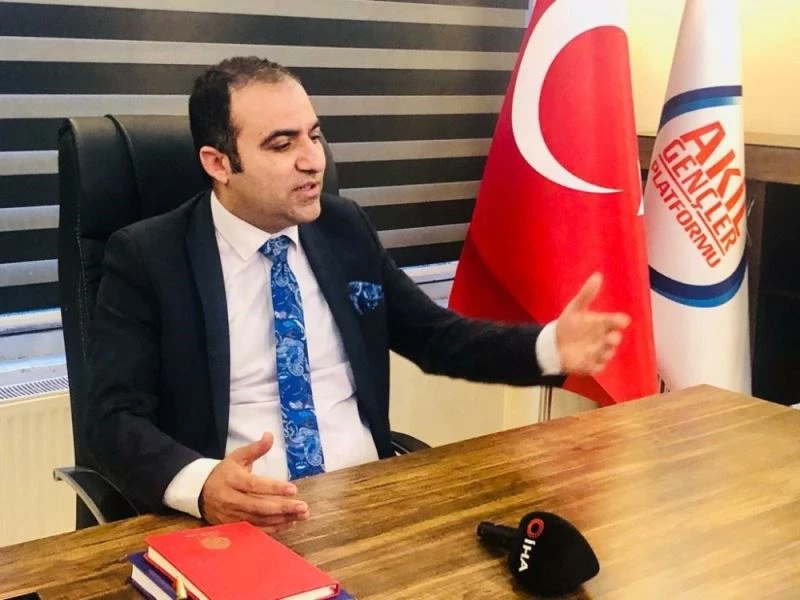 Akil Gençler’den Joe Biden’e tepki
