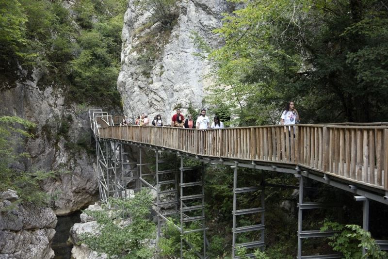 (Özel) Pandemi engel olmadı, Horma Kanyonu ziyaretçi akınına uğradı
