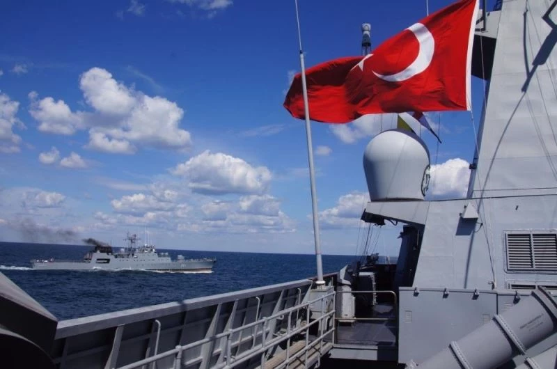 TCG Heybeliada, Romanya Deniz Kuvvetlerine ait ROS C.E. Sebastian korveti ile Karadeniz’de eğitim faaliyetleri icra etti
