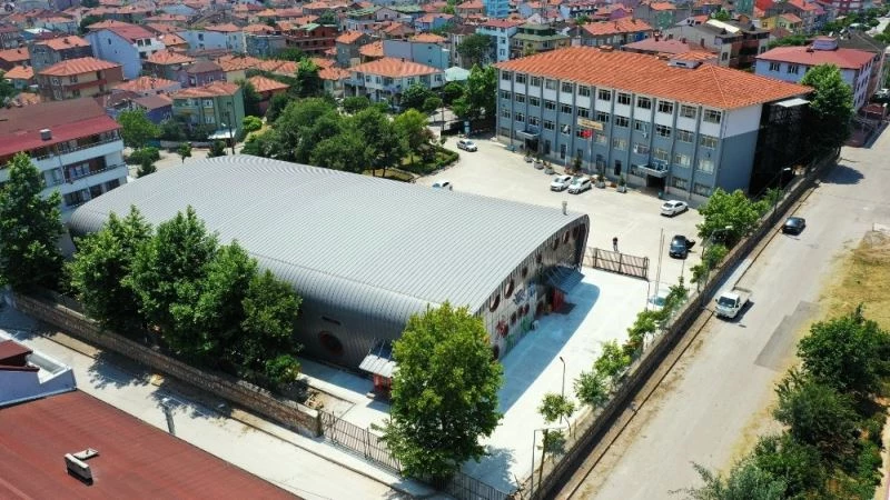 Orhangazi Spor Salonu’ndan yüzlerce genç yararlanacak
