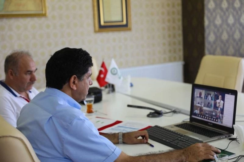 Rektör Alma, YÖK’ün “Yükseköğretimde Dijital Dönüşüm” toplantısına katıldı
