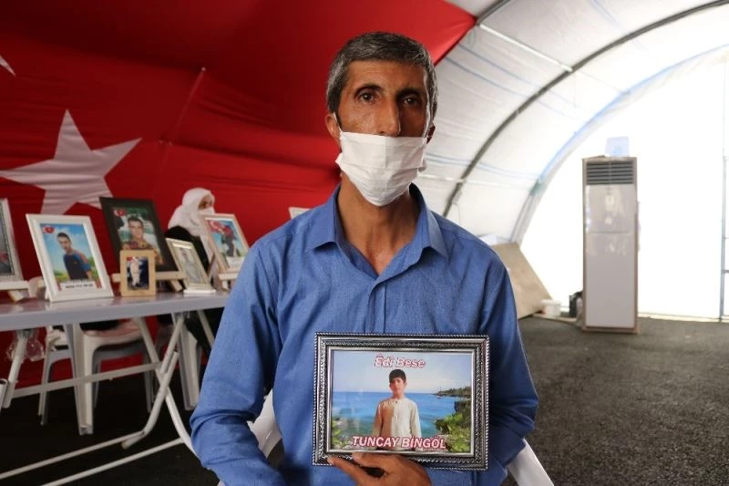 HDP’nin kirli oyunu ortaya çıktı, kızları kullanarak çocuk yaşta erkekleri kandırıp parti teşkilatıyla dağa gönderiyorlar
