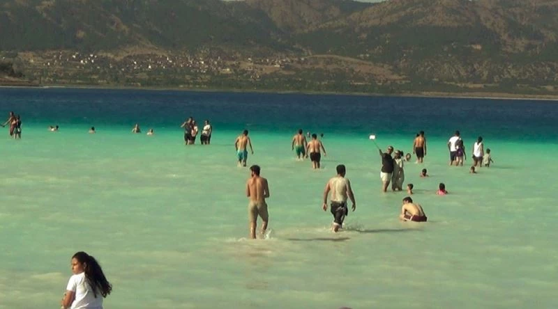 Salda Gölü için yeni yasaklar
