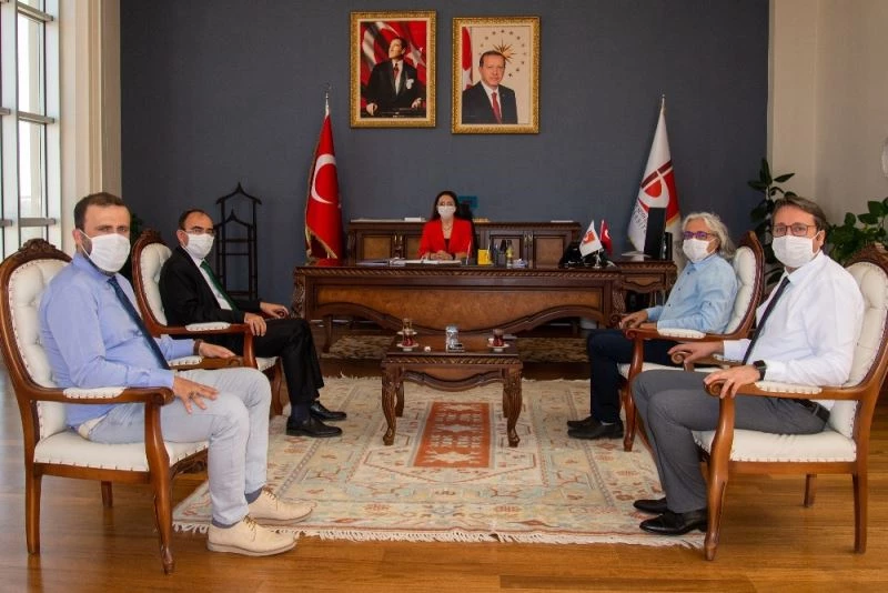 Lise öğrencisi Kader Baysal bir günlüğüne rektör oldu
