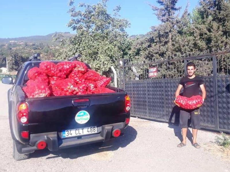 Yarbaşı Belediyesi, ihtiyaç sahibi ailelerin kışlık soğan ihtiyacını karşıladı
