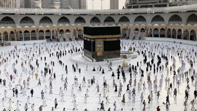 Hacılar veda tavafı için Mescid-i Haram’da
