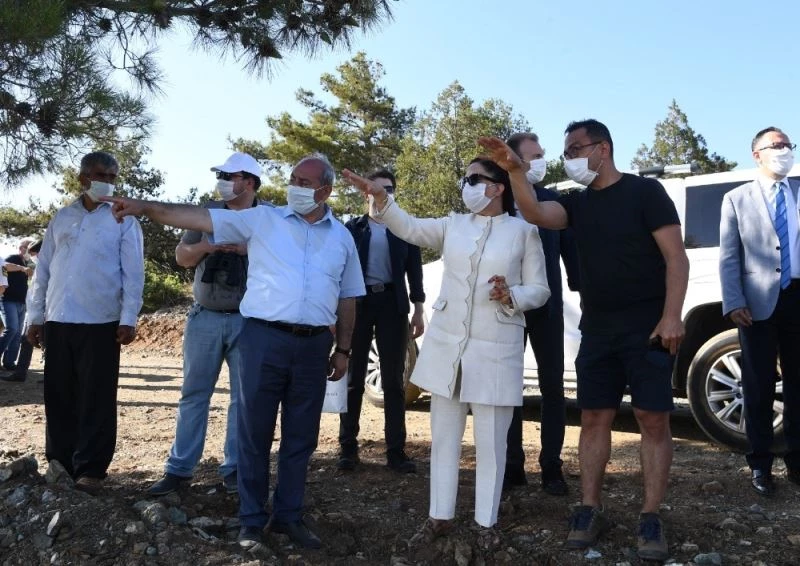 Vali Kocabıyık, yangında yanan ormanlık alanı yerinde inceledi
