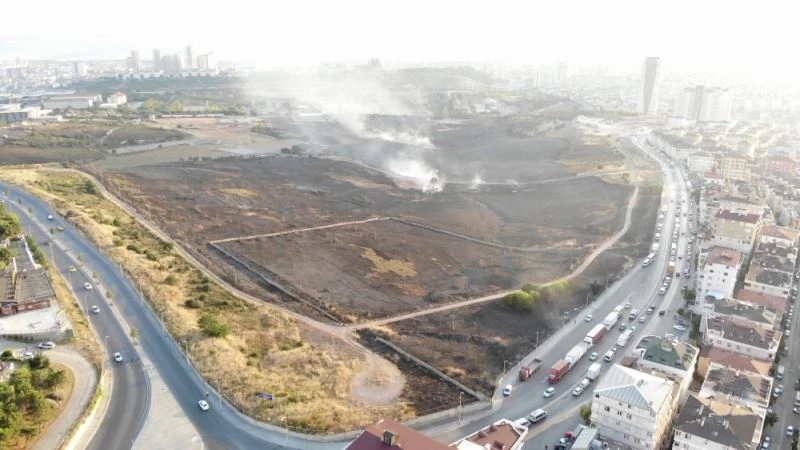 Maltepe’de yanan askeri alanın son hali havadan görüntülendi
