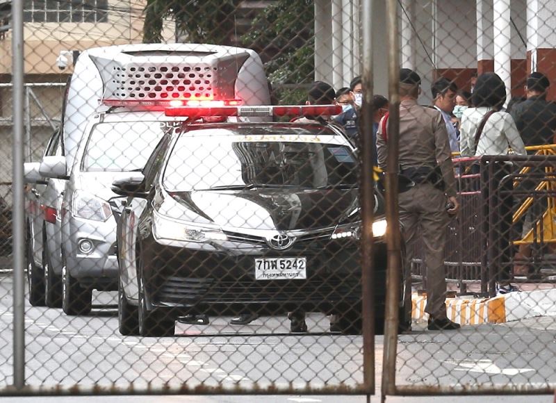 Tayland’da monarşi karşıtı protestoların liderlerine gözaltı
