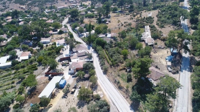 İlk kez asfalt yolla tanıştılar
