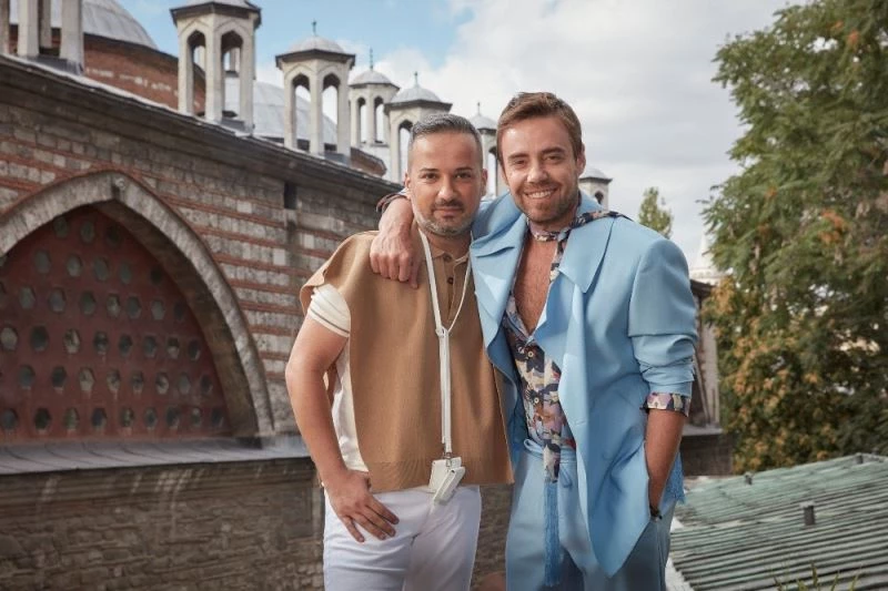 Tasarımcı Emre Erdemoğlu’nun defilesinde Murat Dalkılıç rüzgarı
