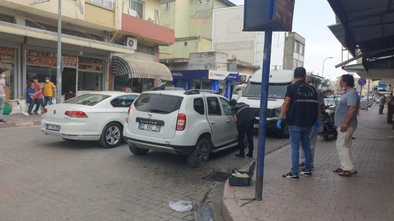 Arabanın lastiğini patlatıp 130 bin lirayı çaldılar
