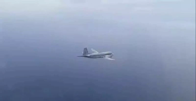 Karadeniz üzerinde uçuş yapan Fransız ve İngiliz uçağına Rus savaş uçağından müdahale
