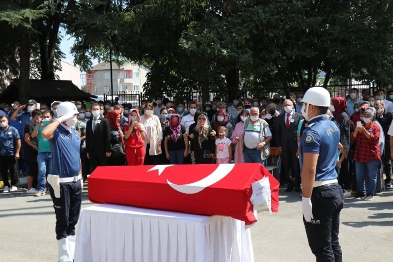 Hayatını kaybeden polis memurunun annesinin söyledikleri yürekleri dağladı
