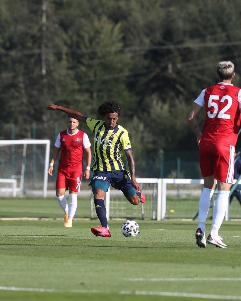 Fenerbahçe, hazırlık maçında Fatih Karagümrük ile 2-2 berabere kaldı
