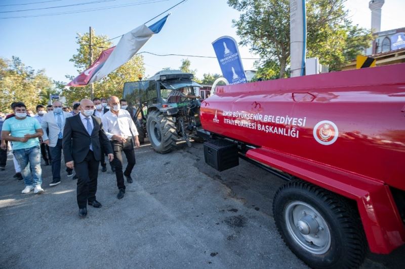 İzmir’de orman köylülerine yangın tankerlerinin dağıtımı başladı
