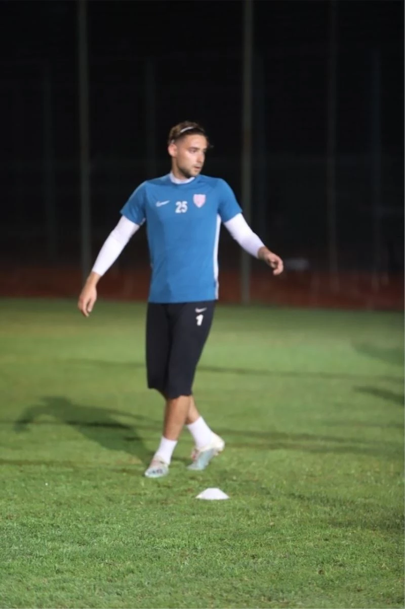 Nevşehir Belediyespor, başarılı file bekçisi Onur Behiç ile yeniden anlaştı
