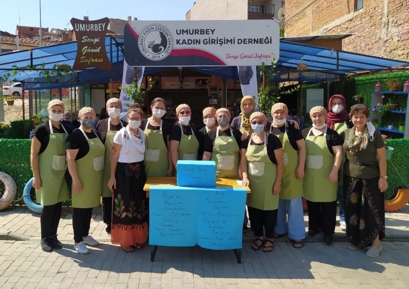 Gemlik Umurbeyli kadınlardan Gökalp bebeğe yardım eli
