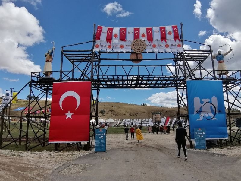 Büyükşehir Belediyesi ’Anadolu’nun Fethi 1071’ festivalinde yerini aldı
