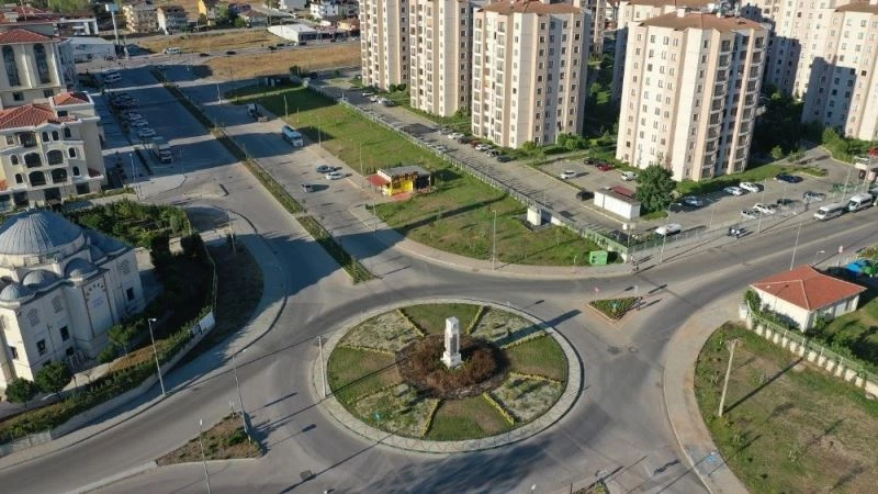 Körfez’de mahalleler yeşilleniyor
