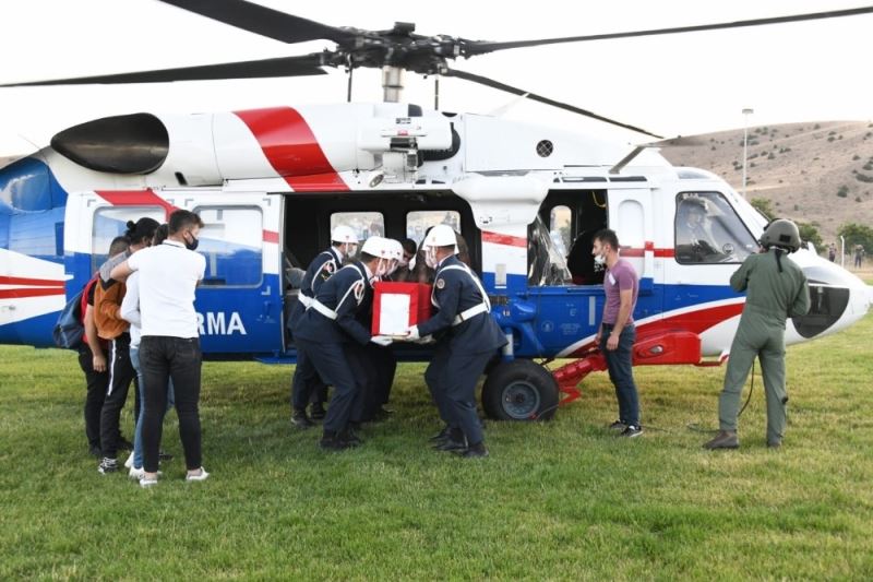 Giresun’da şehit olan uzman çavuşun naaşı memleketi Gümüşhane’ye getirildi
