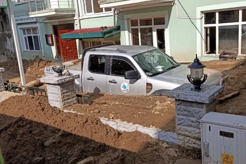 Giresun’da geçtiğimiz hafta sonu yaşanan selde Dereli’nin ardından en fazla hasarı gören Doğankent’te yaralar sarılıyor
