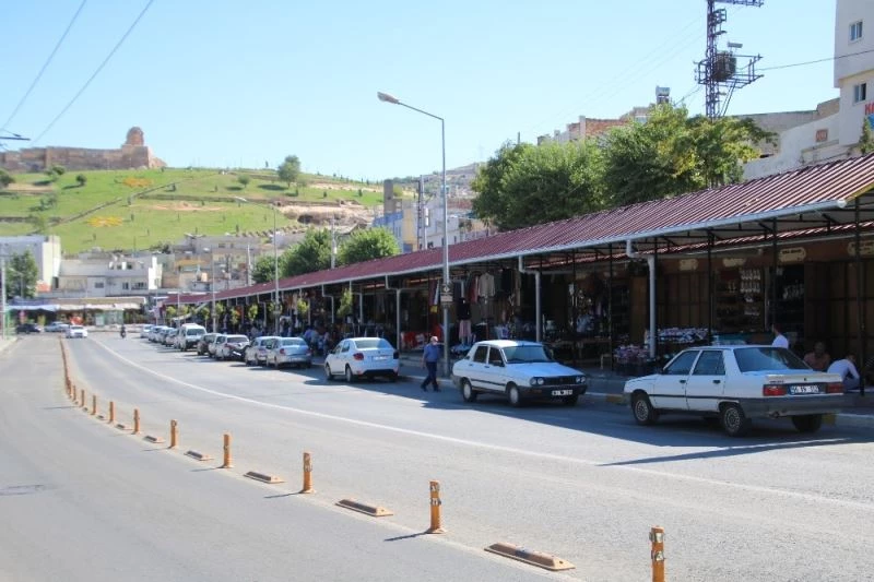 Şanlıurfa çarşısındaki iş yerlerinde kış hazırlığı
