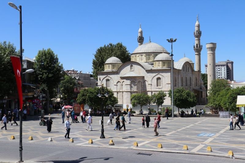 Malatya’da serin hava yerini sıcaklara bırakıyor
